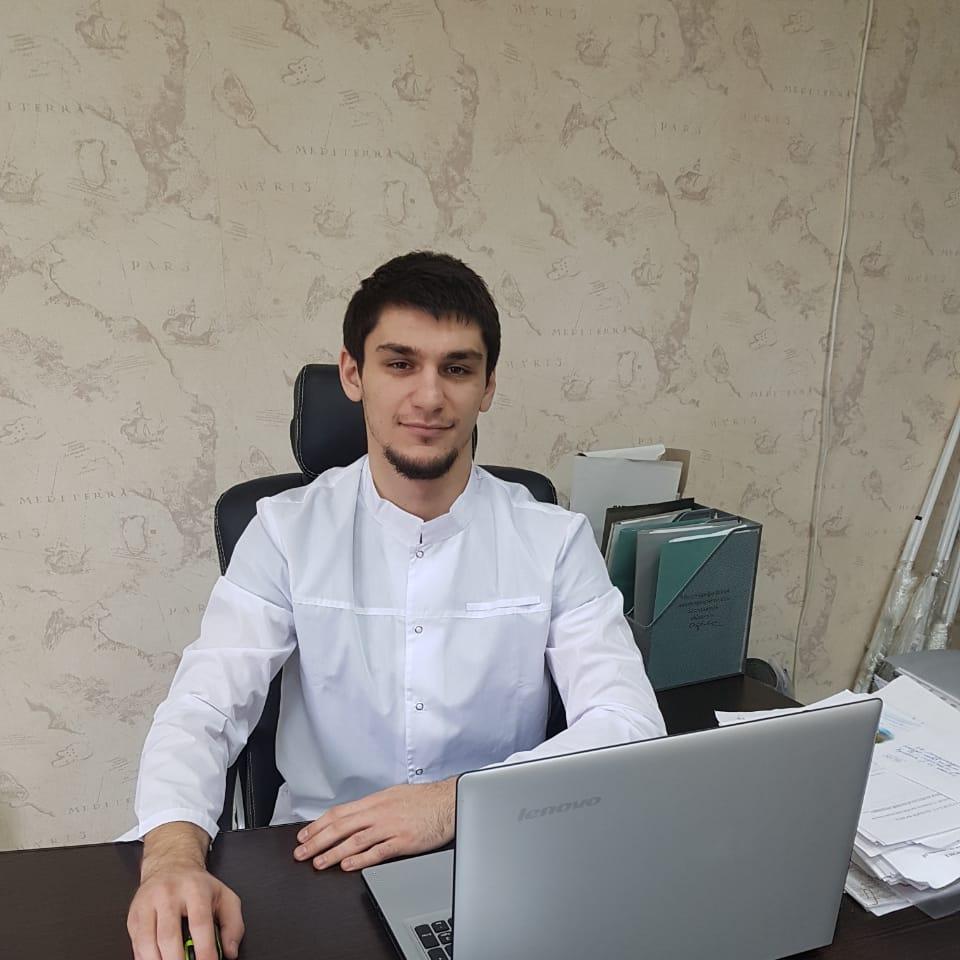 ДИРЕКТОР ЦЕНТРА МАГОМЕДОВ  АРТУР ГАДЖИЕВИЧ