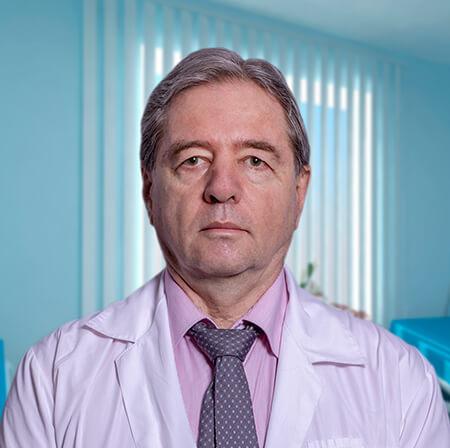 Врач – психиатр высшей категории, детский психиатр, врач-суицидолог, доцент, доктор медицинских наук  Юрий Борисович МОЖГИНСКИЙ