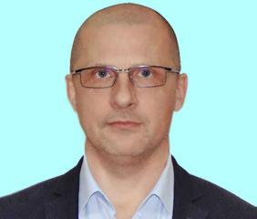 Президент фонда "Линия-Жизнь" Руководитель консультационного центра  Валентин Пухов