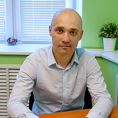 (директор, психолог по работе с зависимым поведением)  Файзуллин Р. Ш.