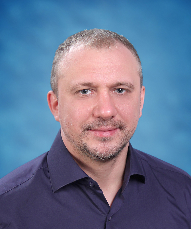 Руководитель программы Иванов Артем Владимирович